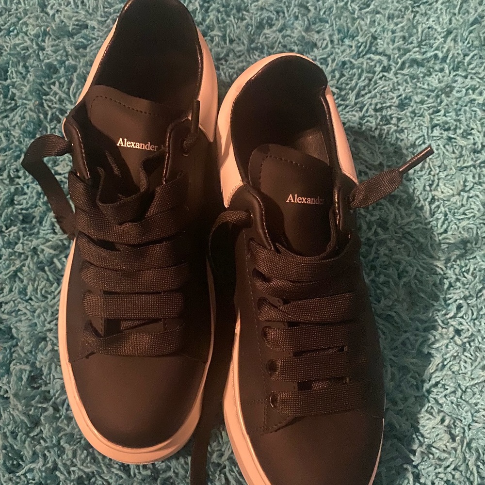 Alexander - Picture 6 of 9